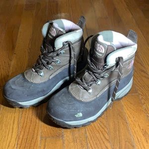 Women’s Fleece Lined North Face Hiking Boots